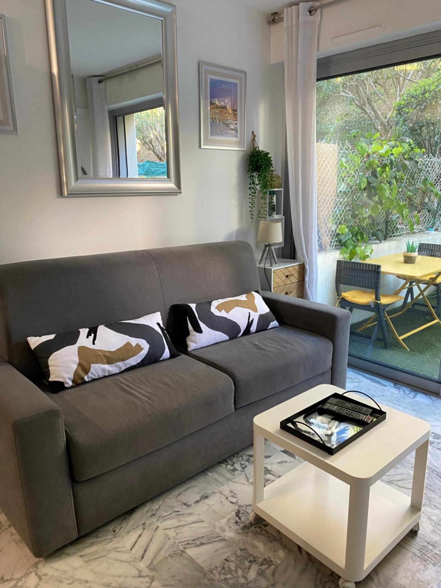 Apartment Charmant Studio Cannes